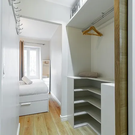 アパート Lovely 1 Bdr Port Area ニース