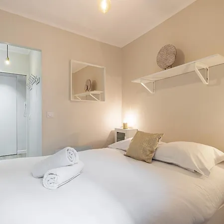 Lovely 1 Bdr Port Area ニース