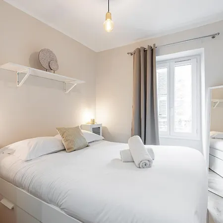 Lovely 1 Bdr Port Area