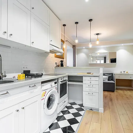 アパート Lovely 1 Bdr Port Area ニース