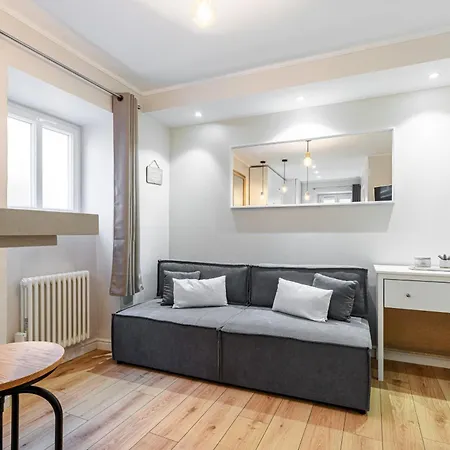 Lovely 1 Bdr Port Area ニース