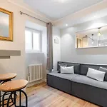 Апартаменты Lovely 1 Bdr Port Area